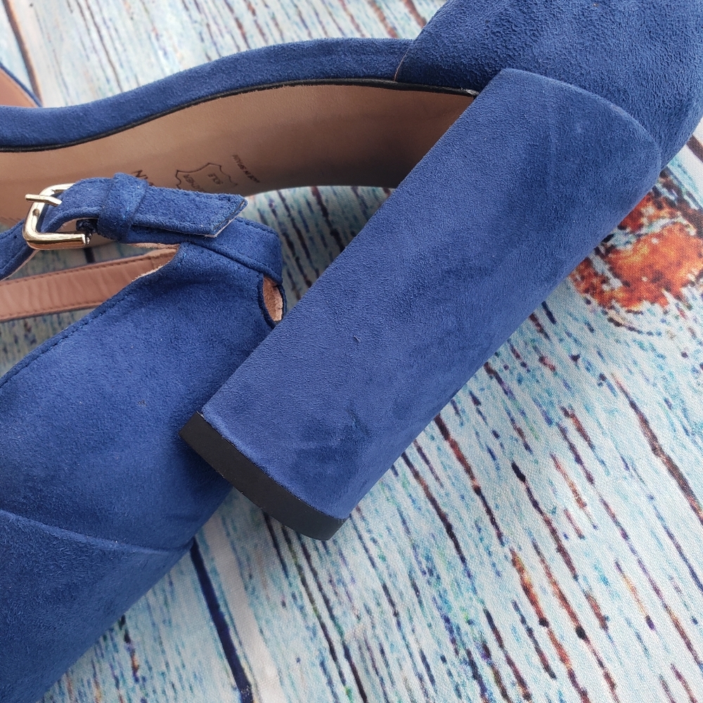 Stuart Weitzman Nearlynude Block-Heel Suede Sanda… - image 4